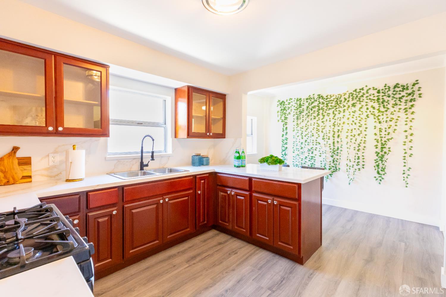 Detail Gallery Image 15 of 71 For 808 4th St, Rodeo,  CA 94572 - 3 Beds | 1 Baths