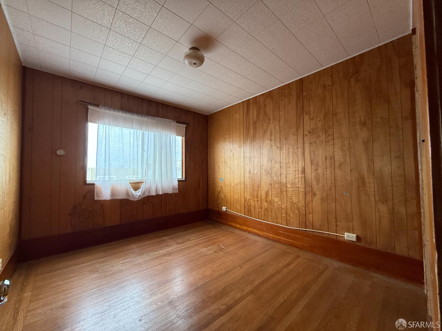 Detail Gallery Image 9 of 20 For 1463 18th Ave, San Francisco,  CA 94122 - 2 Beds | 1/1 Baths