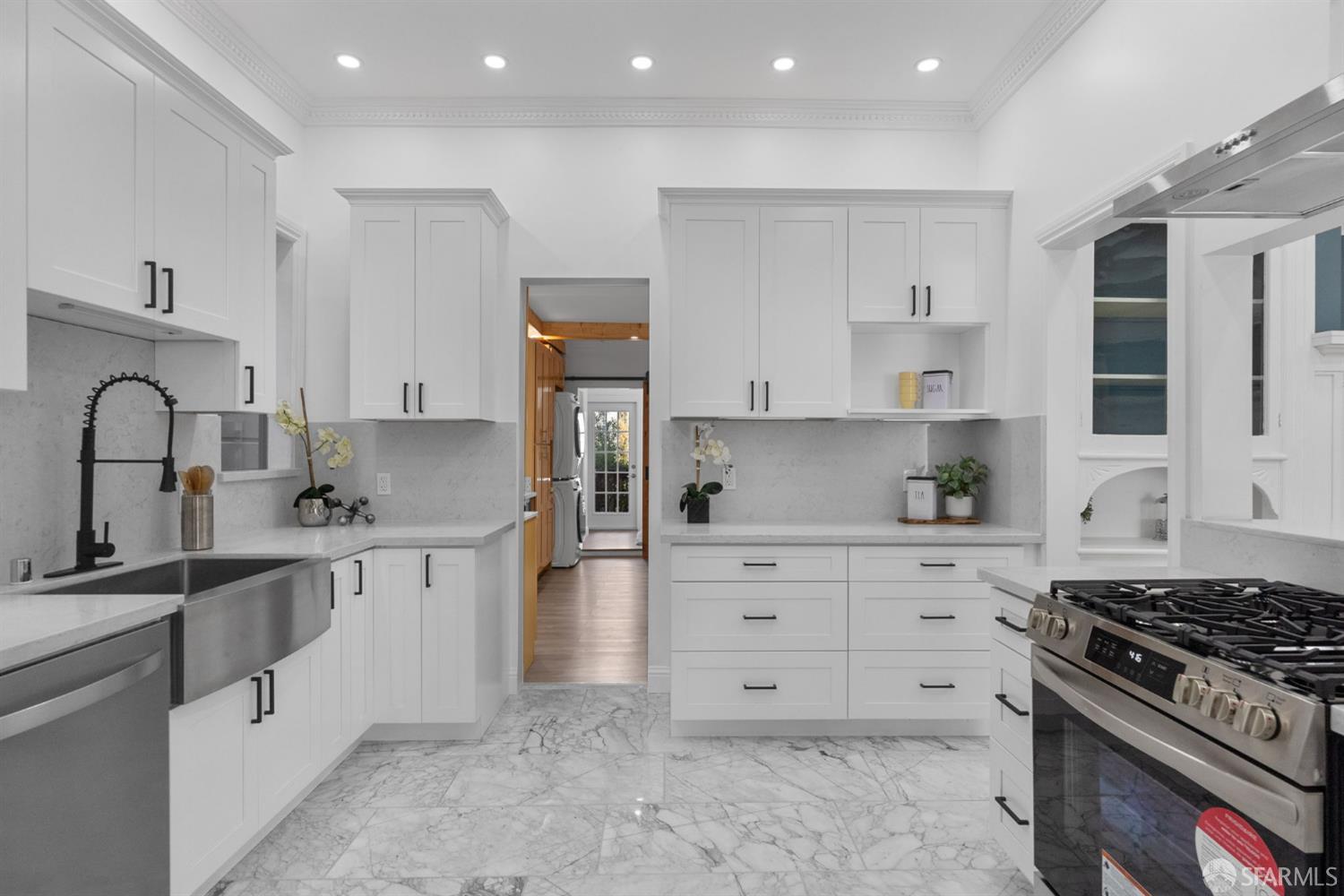 Detail Gallery Image 5 of 56 For 120 7th Ave, San Francisco,  CA 94118 - 4 Beds | 3 Baths