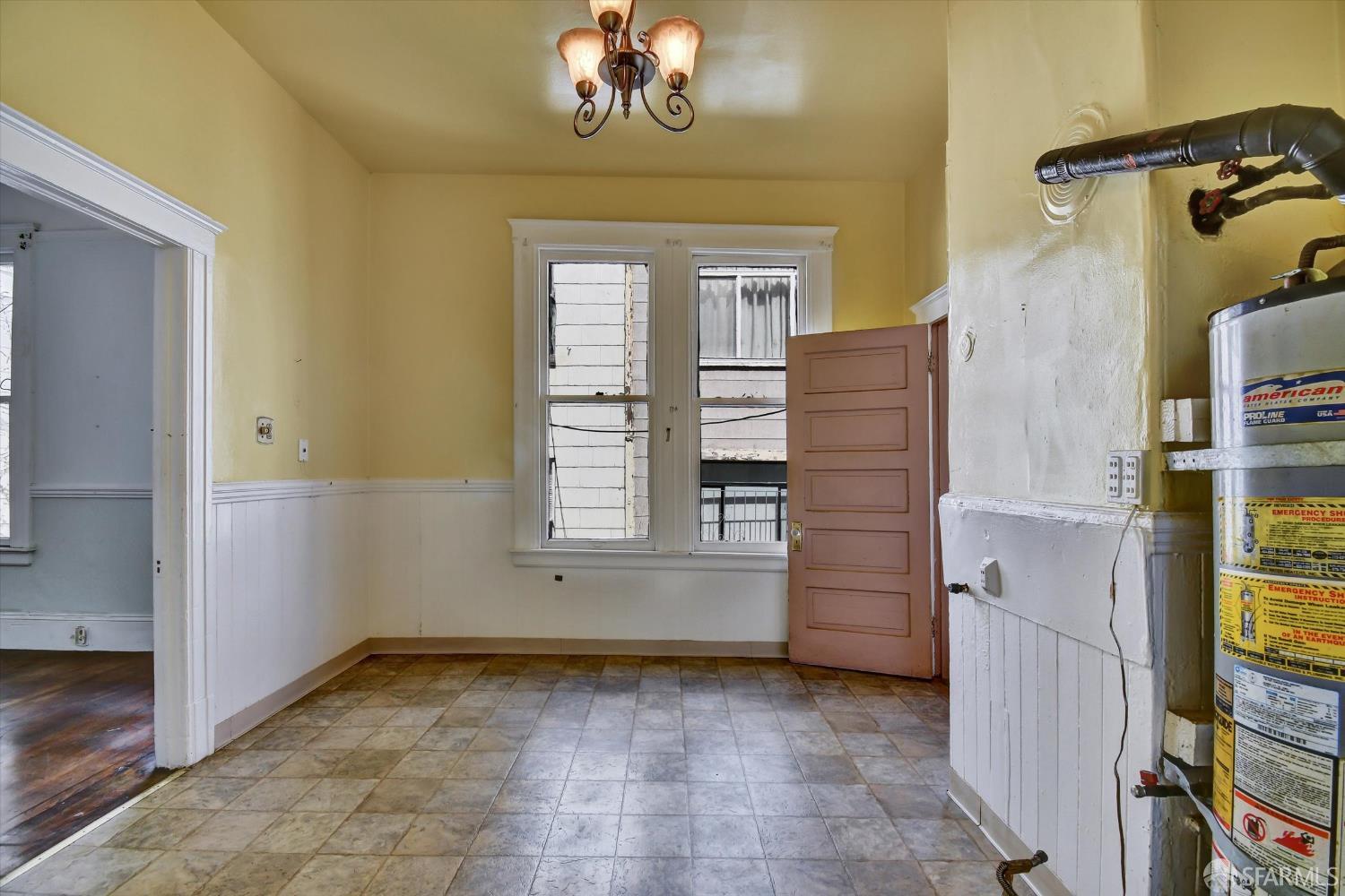 Detail Gallery Image 15 of 71 For 2711 Harrison St, San Francisco,  CA 94110 - – Beds | – Baths