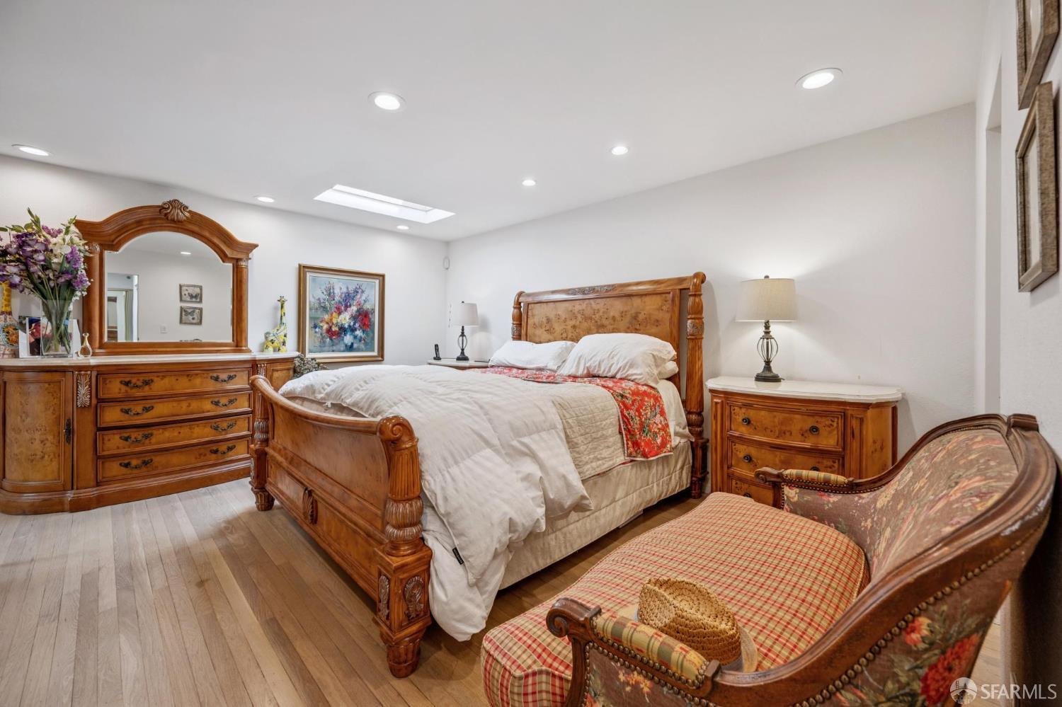 Detail Gallery Image 6 of 17 For 335 S Van Ness Ave, San Francisco,  CA 94103 - – Beds | – Baths