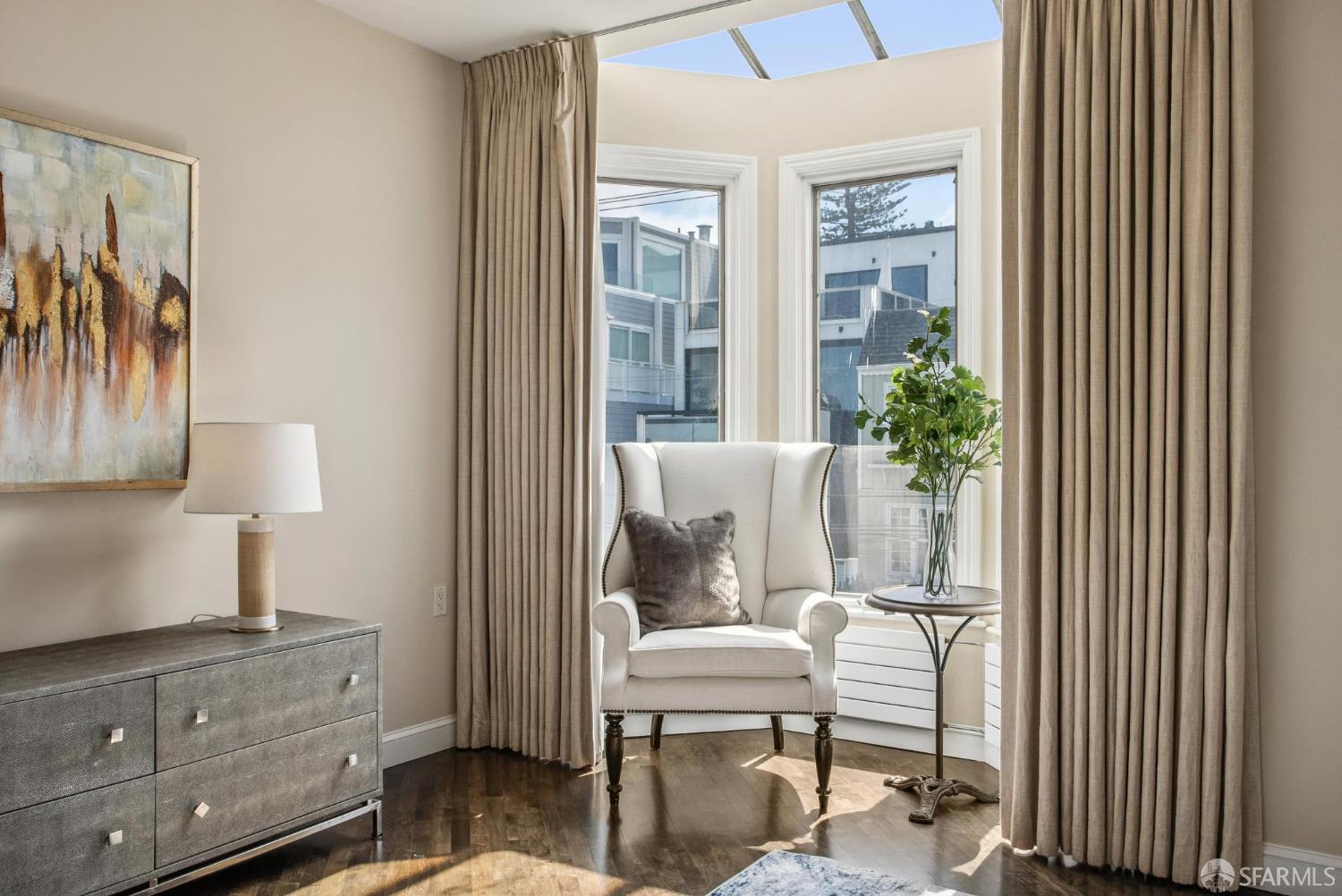 Detail Gallery Image 24 of 47 For 2550 Greenwich St, San Francisco,  CA 94123 - 4 Beds | 3/1 Baths