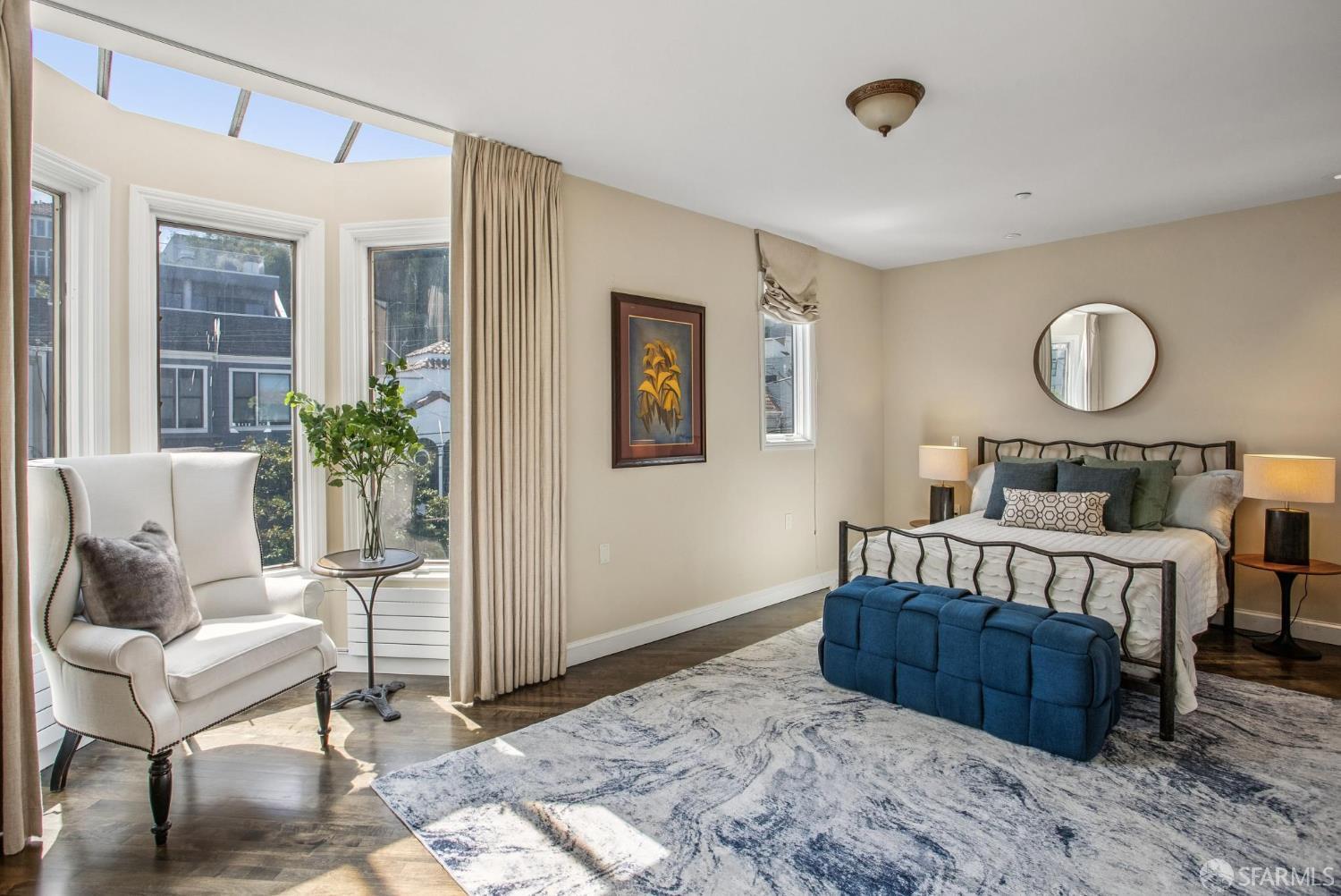 Detail Gallery Image 23 of 47 For 2550 Greenwich St, San Francisco,  CA 94123 - 4 Beds | 3/1 Baths