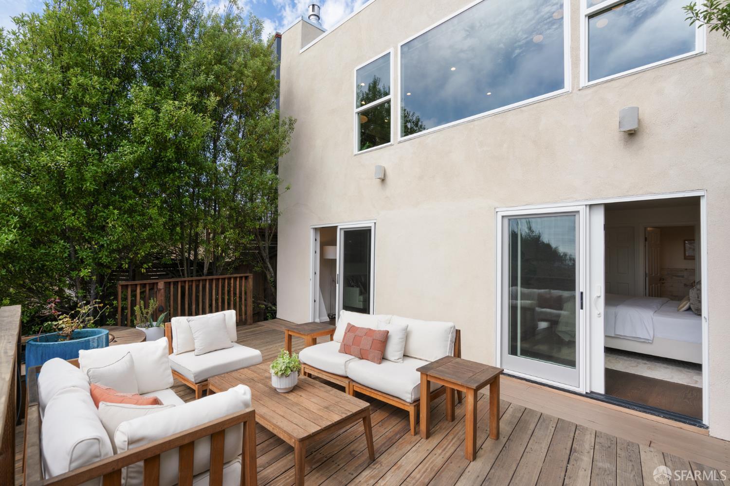 Detail Gallery Image 27 of 41 For 71 Panorama Dr, San Francisco,  CA 94131 - 4 Beds | 2/1 Baths