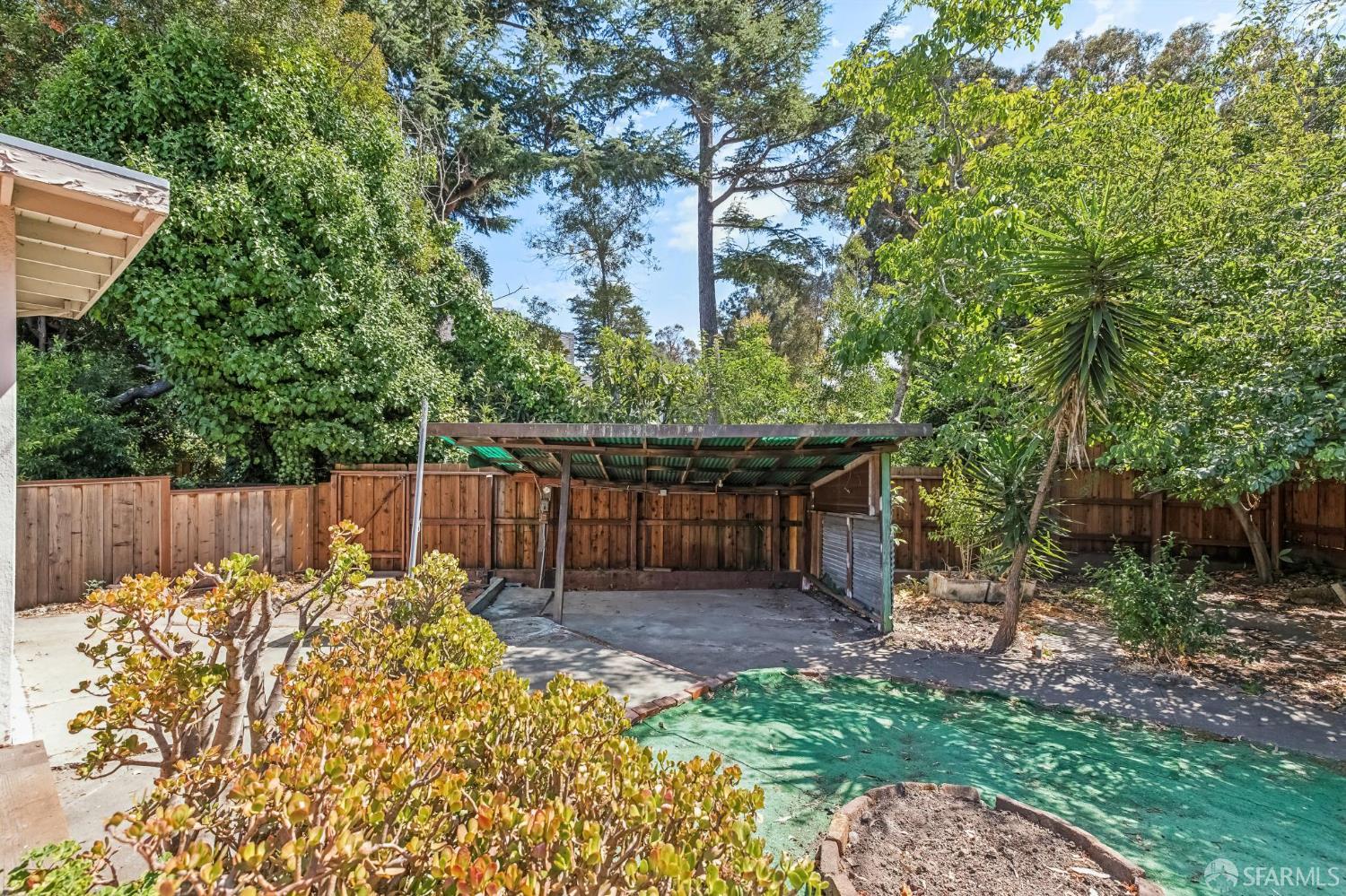 Detail Gallery Image 21 of 31 For 1151 Eastmoor Rd, Burlingame,  CA 94010 - 2 Beds | 1 Baths