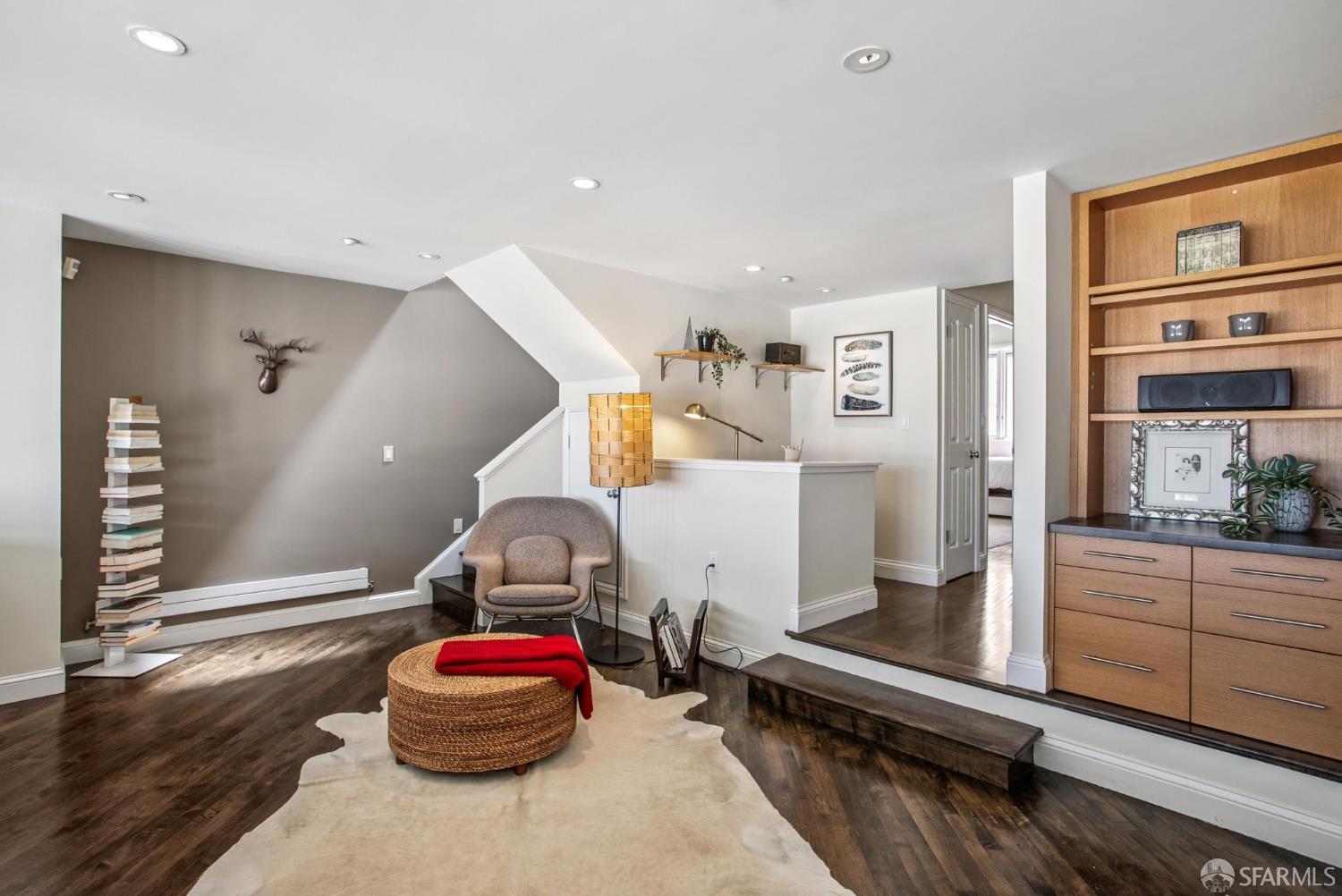 Detail Gallery Image 15 of 47 For 2550 Greenwich St, San Francisco,  CA 94123 - 4 Beds | 3/1 Baths