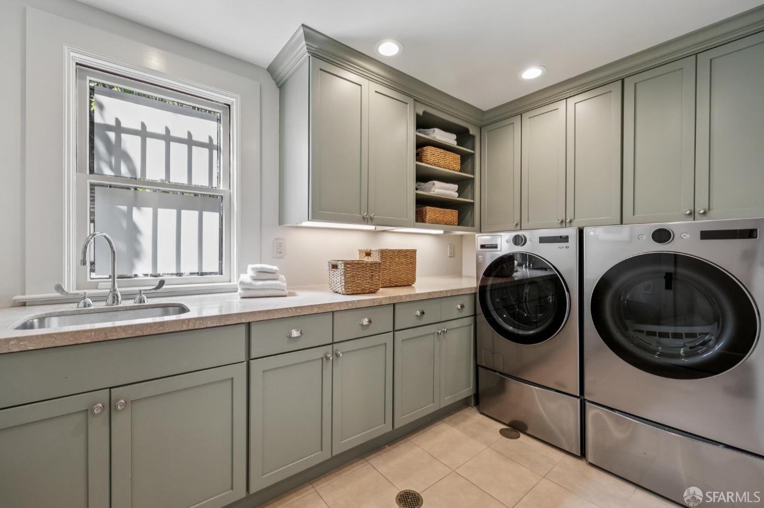 Detail Gallery Image 76 of 85 For 1638 Lake St, San Francisco,  CA 94121 - 4 Beds | 3/1 Baths