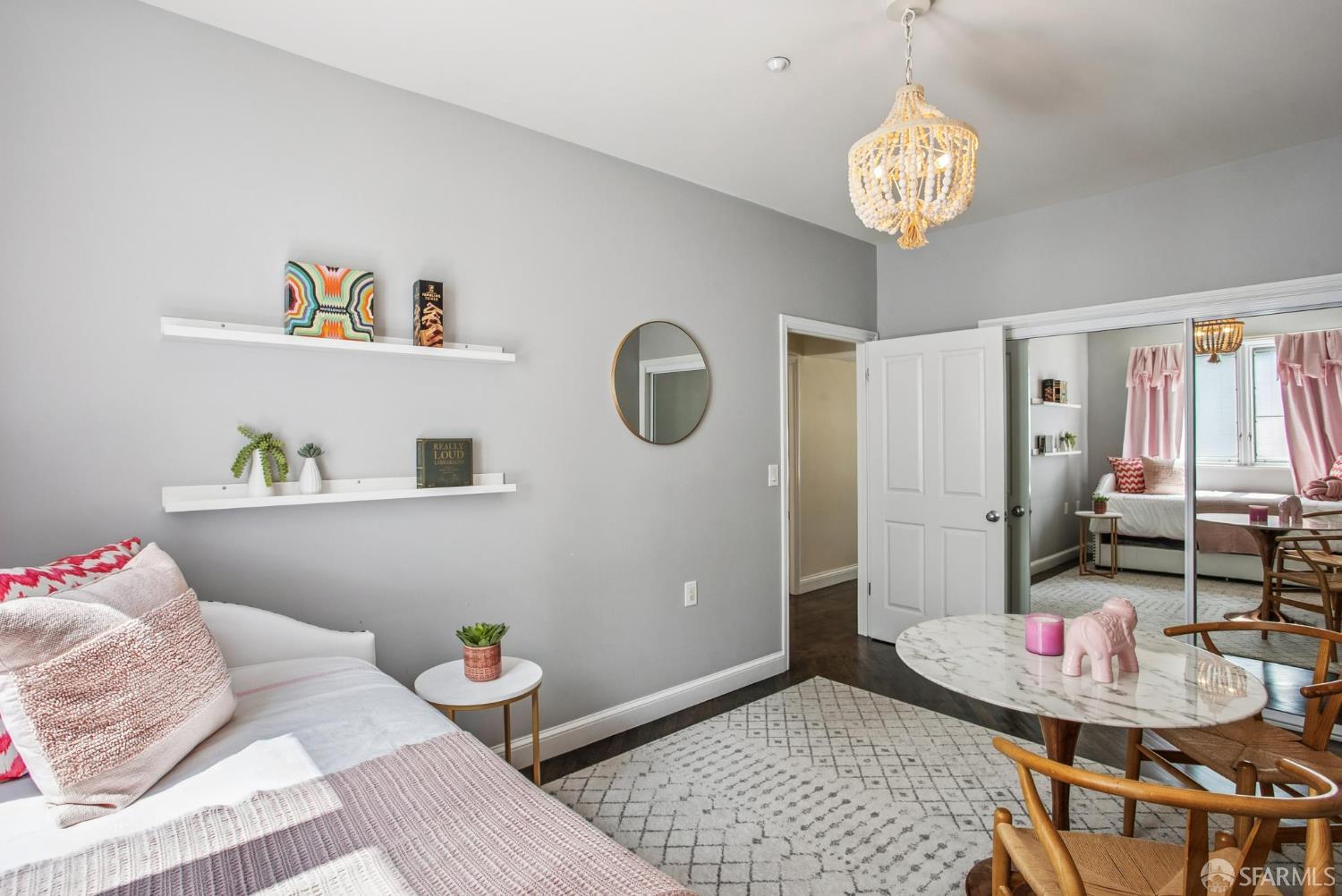 Detail Gallery Image 19 of 47 For 2550 Greenwich St, San Francisco,  CA 94123 - 4 Beds | 3/1 Baths
