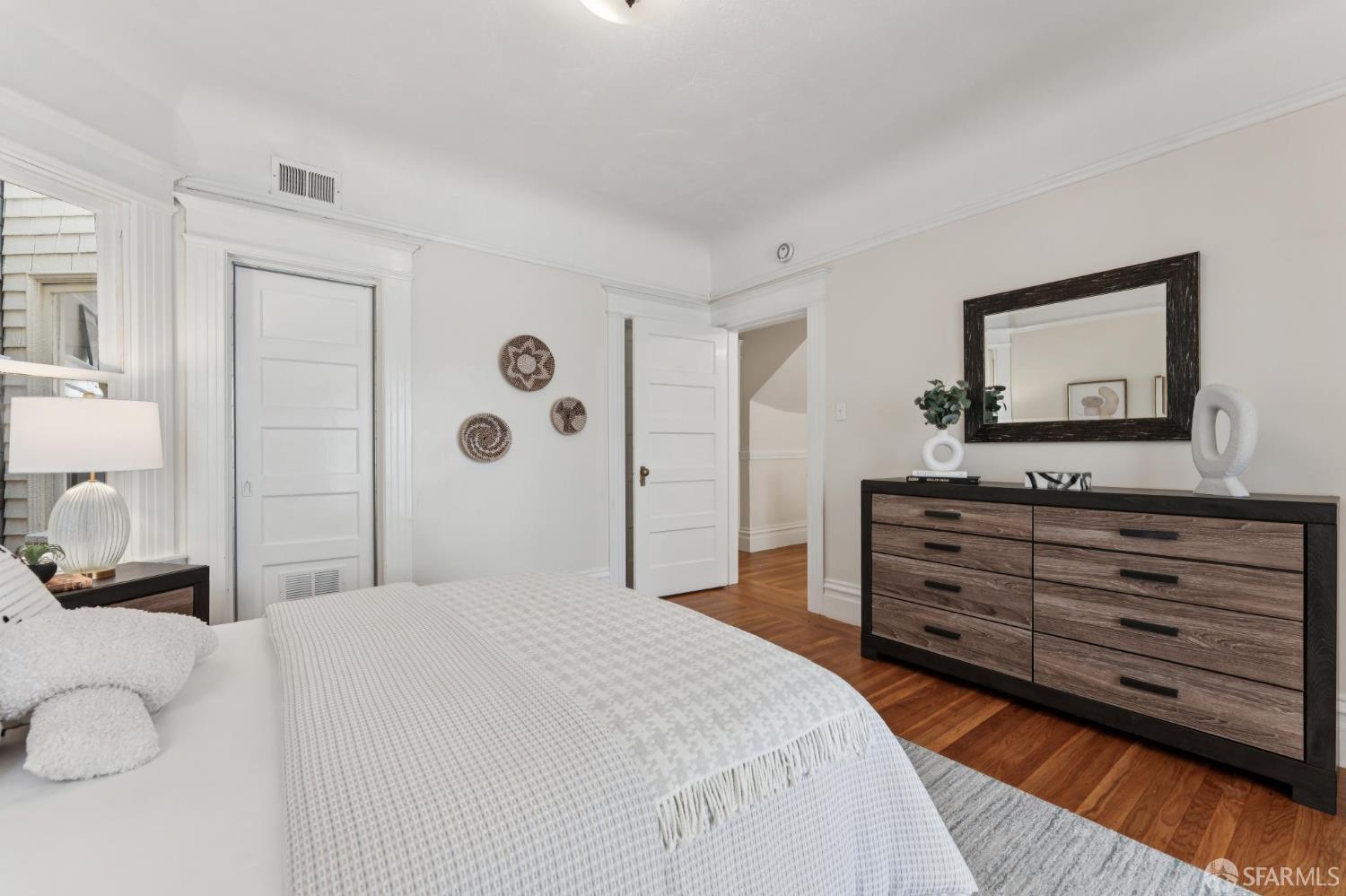 Detail Gallery Image 11 of 39 For 251 14th Ave, San Francisco,  CA 94118 - – Beds | – Baths