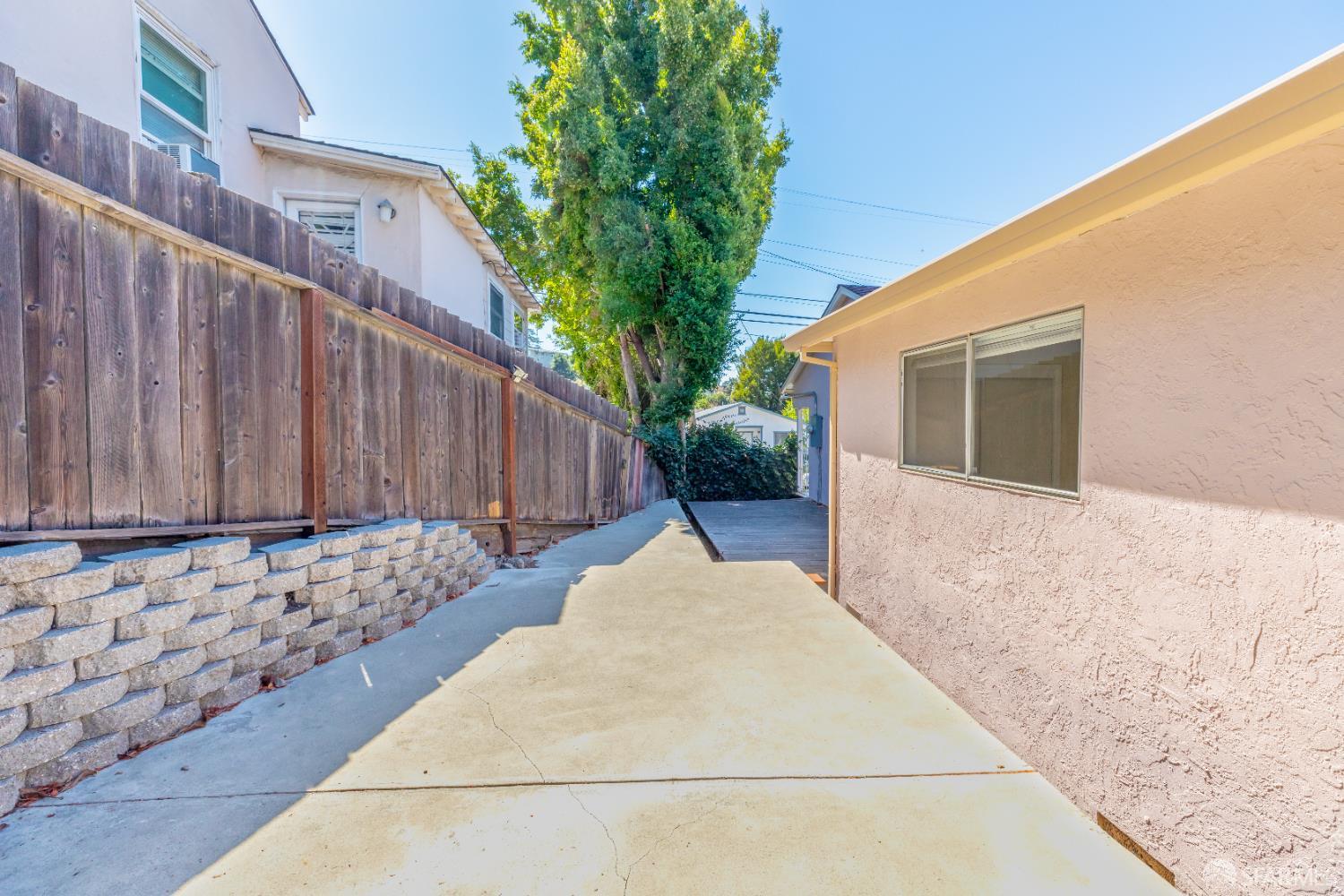 Detail Gallery Image 51 of 71 For 808 4th St, Rodeo,  CA 94572 - 3 Beds | 1 Baths