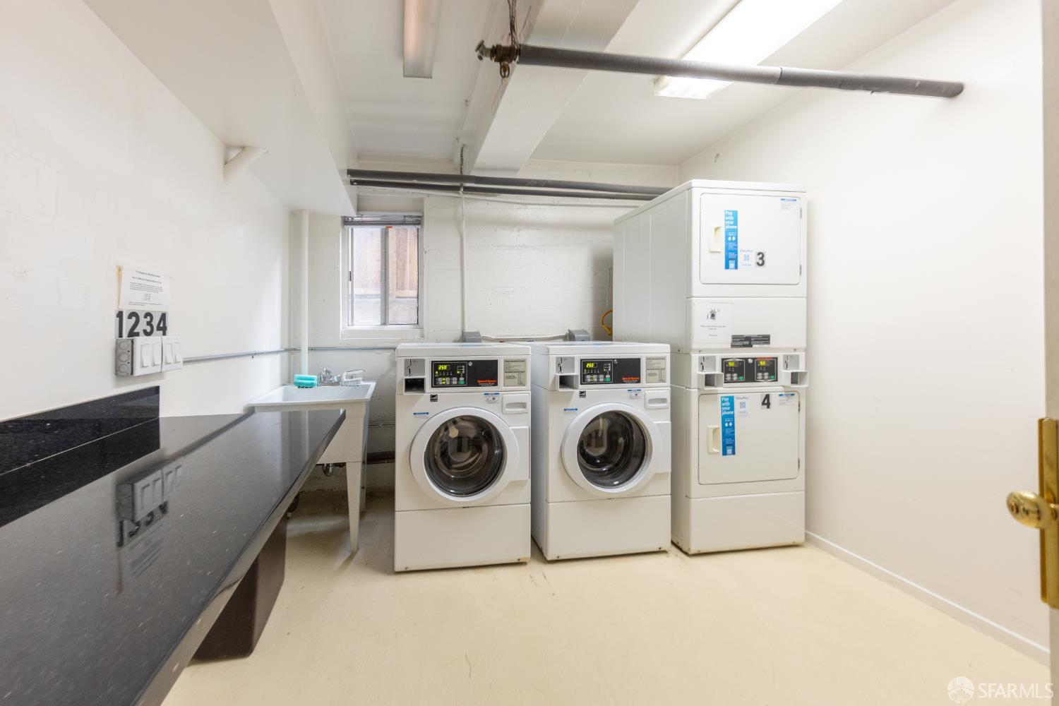 Detail Gallery Image 6 of 9 For 1053 Bush St, San Francisco,  CA 94109 - – Beds | – Baths