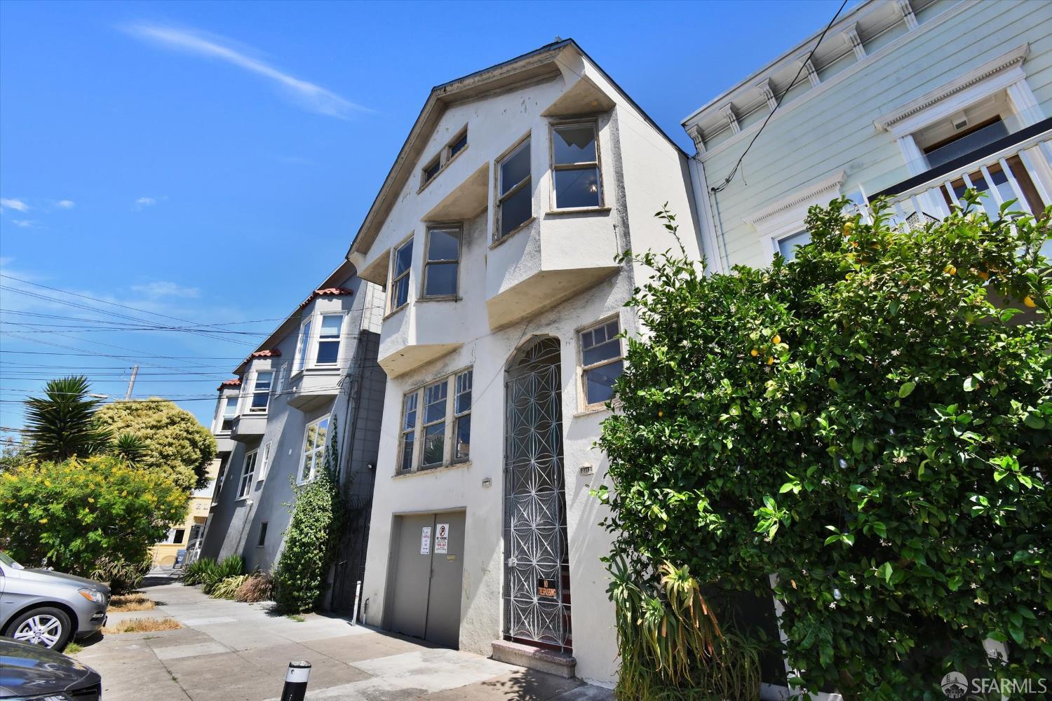 Detail Gallery Image 2 of 71 For 2711 Harrison St, San Francisco,  CA 94110 - – Beds | – Baths