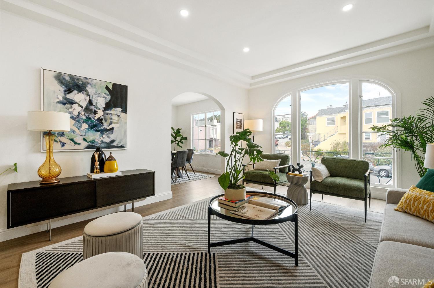 Detail Gallery Image 3 of 23 For 475 Justin Dr, San Francisco,  CA 94112 - 3 Beds | 2 Baths
