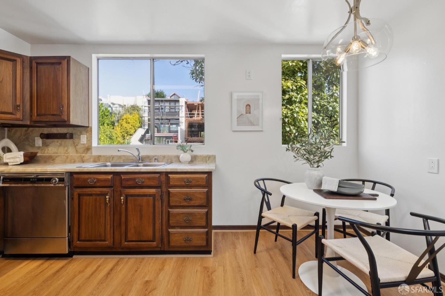 Detail Gallery Image 12 of 93 For 3668 Sacramento St, San Francisco,  CA 94118 - – Beds | – Baths