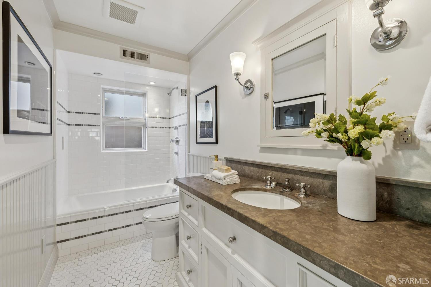Detail Gallery Image 72 of 85 For 1638 Lake St, San Francisco,  CA 94121 - 4 Beds | 3/1 Baths