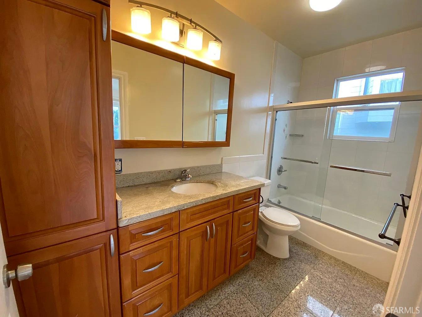 Detail Gallery Image 11 of 17 For 1627 Clay St, San Francisco,  CA 94109 - – Beds | – Baths