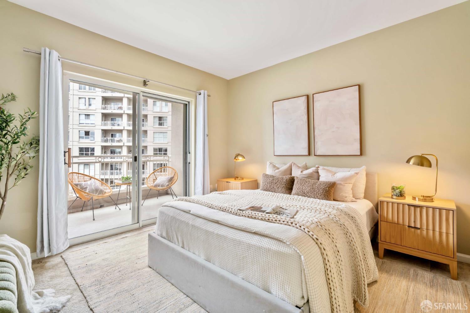 Detail Gallery Image 14 of 46 For 140 South Van Ness Ave #704,  San Francisco,  CA 94103 - 2 Beds | 2 Baths
