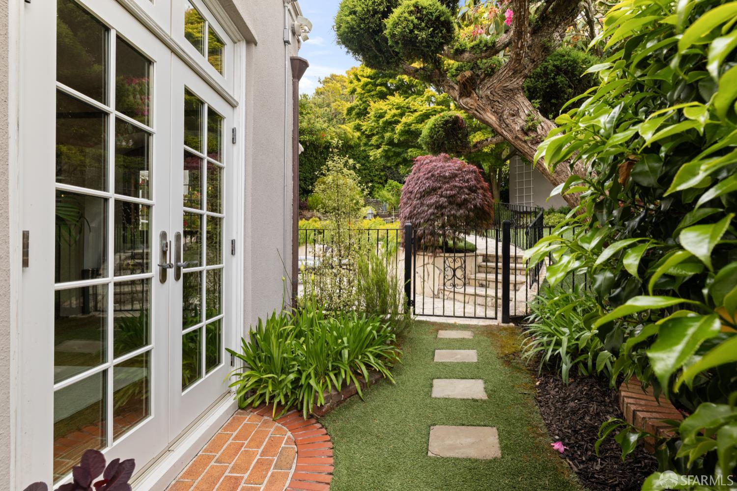 Detail Gallery Image 19 of 64 For 73 Santa Paula Ave, San Francisco,  CA 94127 - 3 Beds | 4/1 Baths