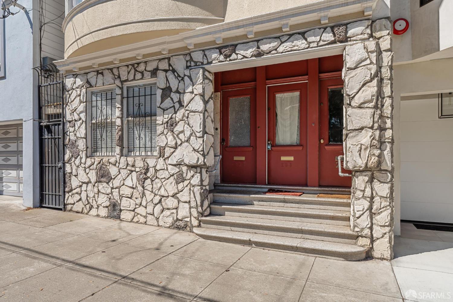 Detail Gallery Image 2 of 39 For 251 14th Ave, San Francisco,  CA 94118 - – Beds | – Baths