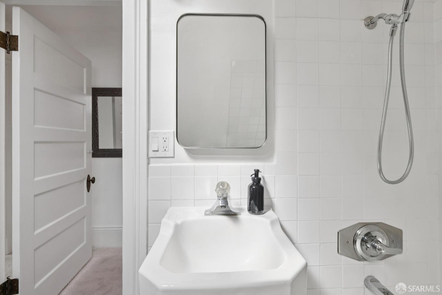 Detail Gallery Image 38 of 93 For 3668 Sacramento St, San Francisco,  CA 94118 - – Beds | – Baths