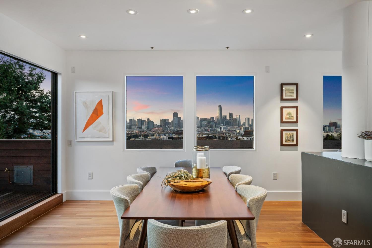 Photo #4: 425059307 Listing 