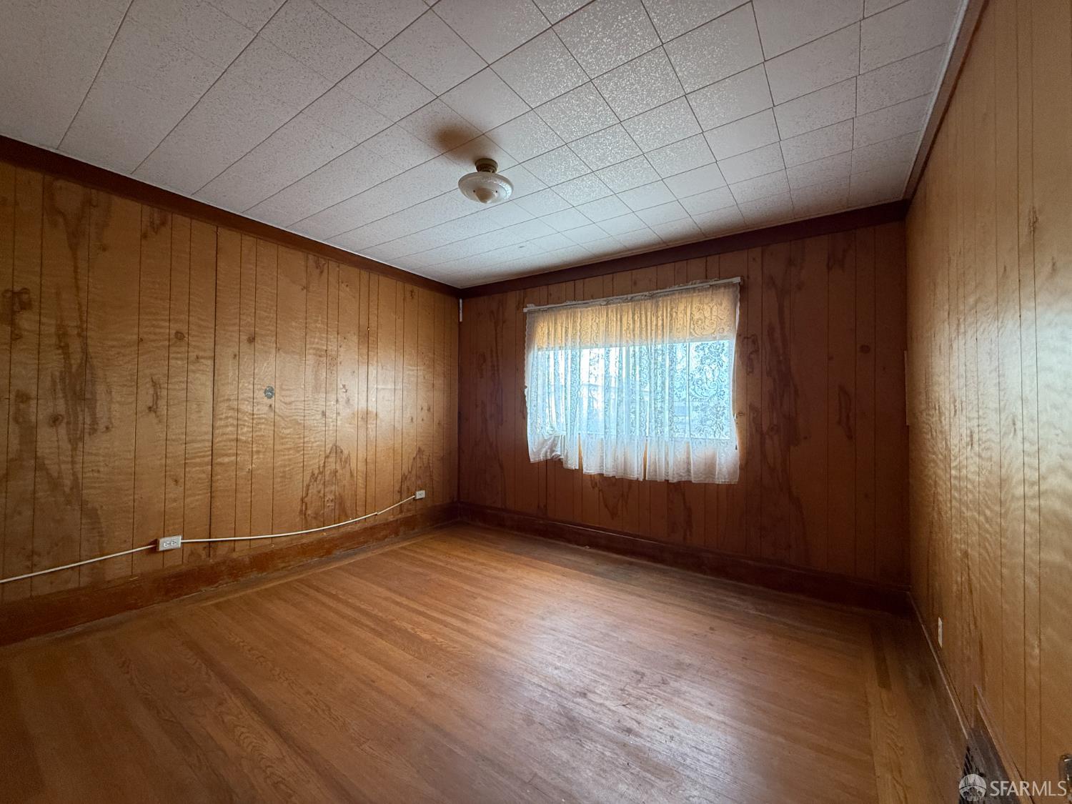 Detail Gallery Image 12 of 20 For 1463 18th Ave, San Francisco,  CA 94122 - 2 Beds | 1/1 Baths