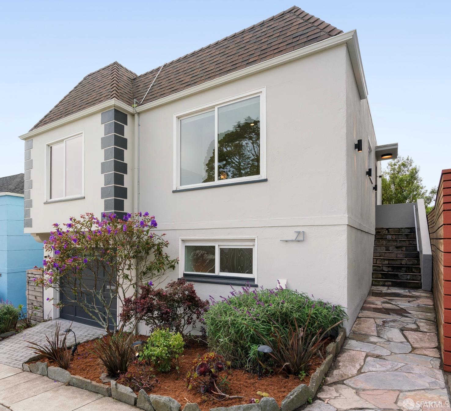 Detail Gallery Image 2 of 41 For 71 Panorama Dr, San Francisco,  CA 94131 - 4 Beds | 2/1 Baths