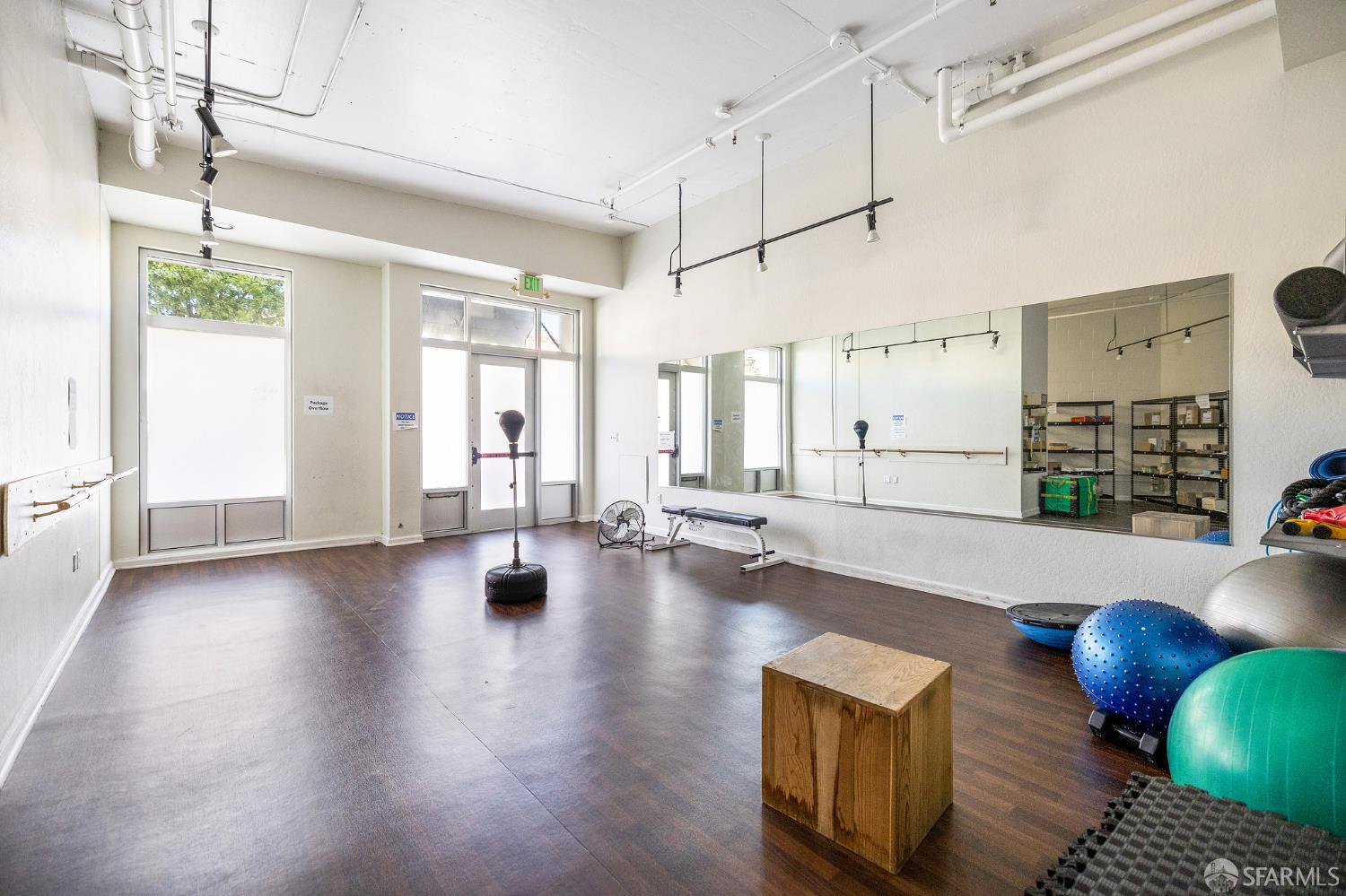 Detail Gallery Image 44 of 46 For 140 South Van Ness Ave #704,  San Francisco,  CA 94103 - 2 Beds | 2 Baths