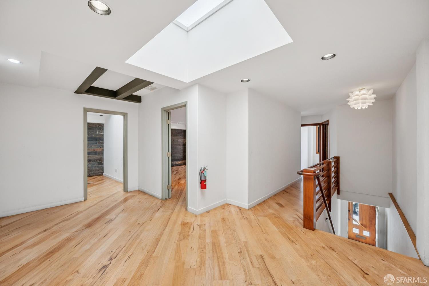 Detail Gallery Image 11 of 17 For 335 S Van Ness Ave, San Francisco,  CA 94103 - – Beds | – Baths
