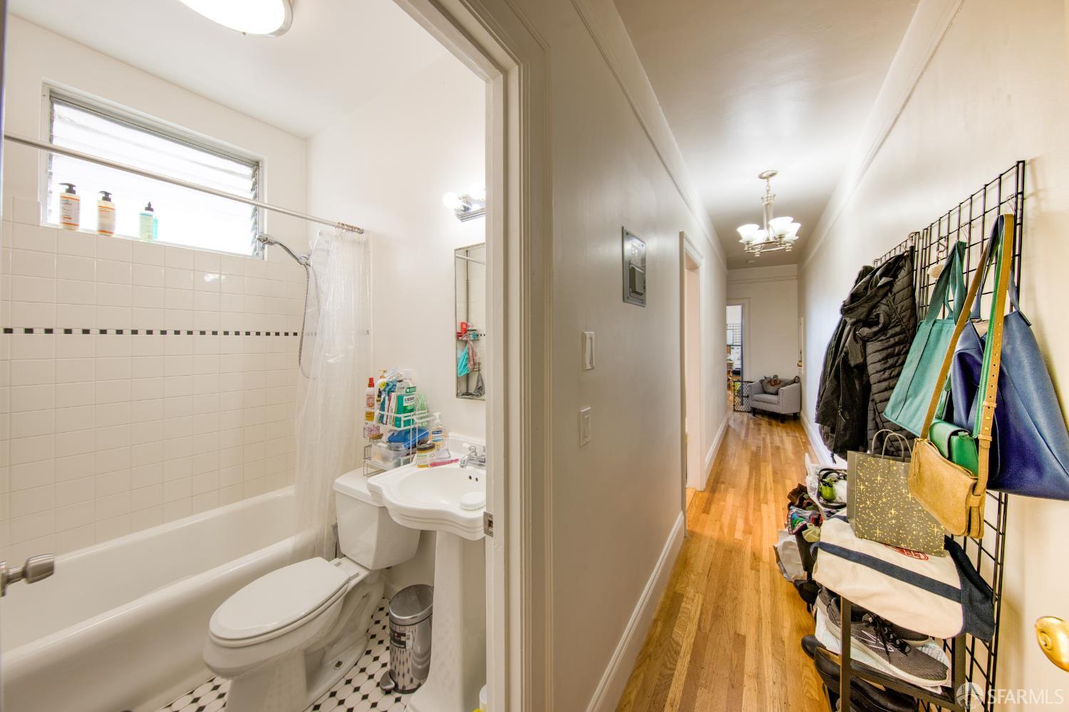 Detail Gallery Image 3 of 9 For 1053 Bush St, San Francisco,  CA 94109 - – Beds | – Baths