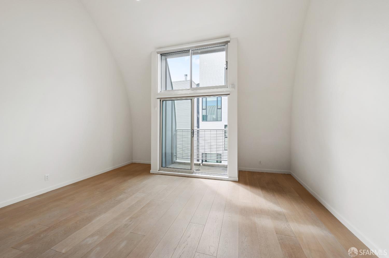 Photo #6: 425065838 Listing 