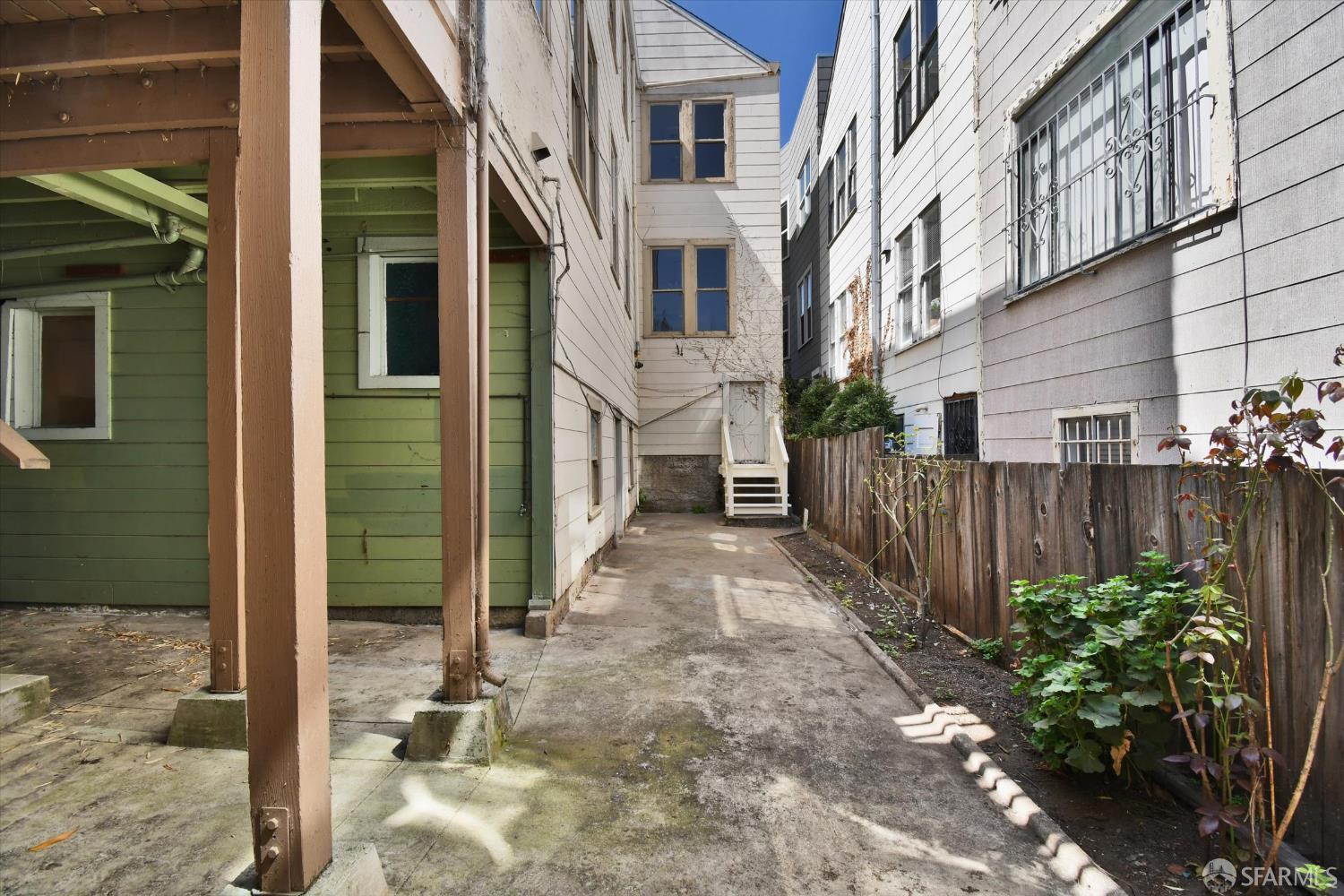 Detail Gallery Image 36 of 71 For 2711 Harrison St, San Francisco,  CA 94110 - – Beds | – Baths