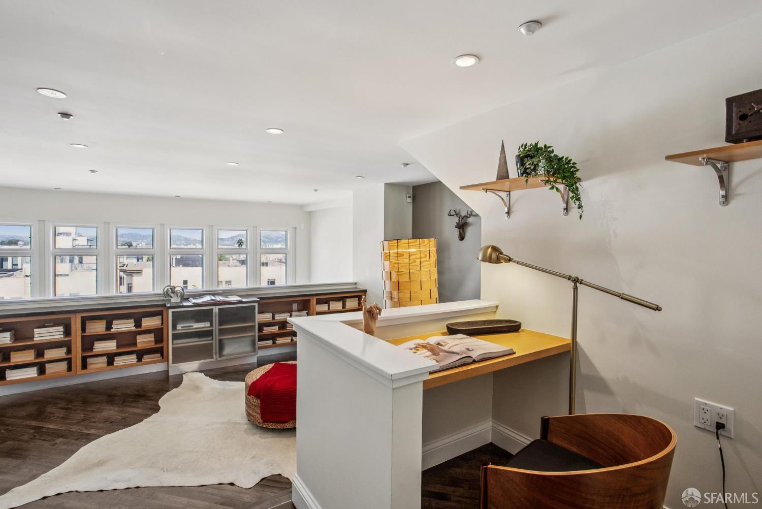 Detail Gallery Image 17 of 47 For 2550 Greenwich St, San Francisco,  CA 94123 - 4 Beds | 3/1 Baths