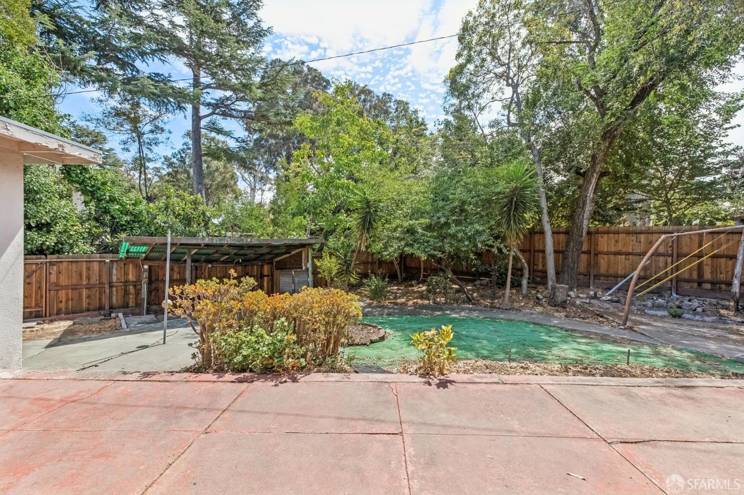 Detail Gallery Image 9 of 31 For 1151 Eastmoor Rd, Burlingame,  CA 94010 - 2 Beds | 1 Baths
