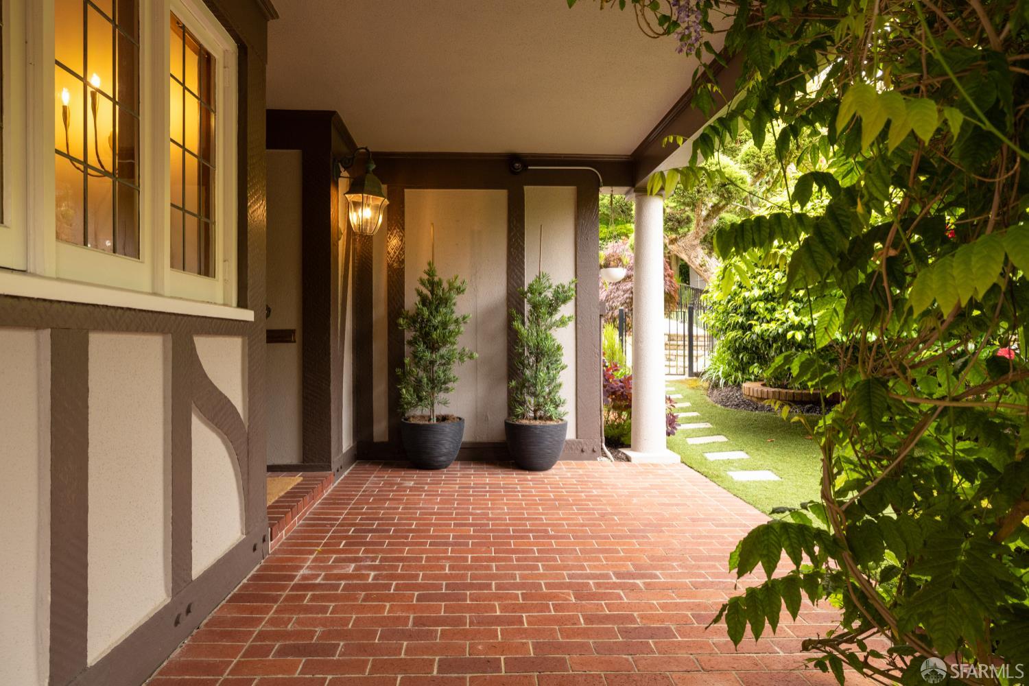 Detail Gallery Image 4 of 64 For 73 Santa Paula Ave, San Francisco,  CA 94127 - 3 Beds | 4/1 Baths