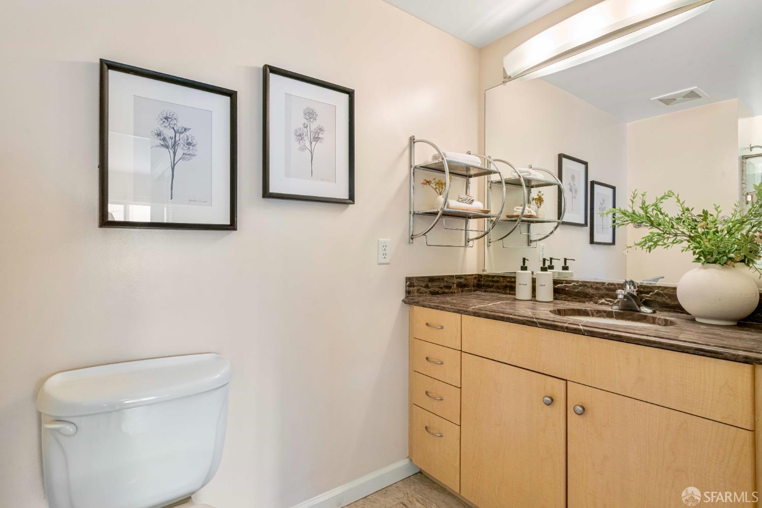 Detail Gallery Image 22 of 46 For 140 South Van Ness Ave #704,  San Francisco,  CA 94103 - 2 Beds | 2 Baths