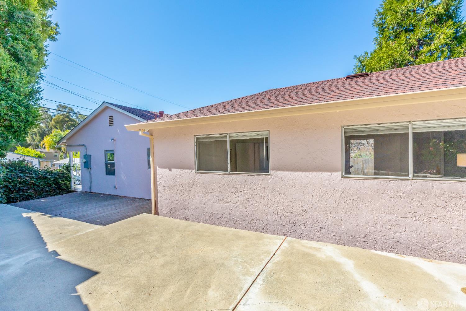 Detail Gallery Image 57 of 71 For 808 4th St, Rodeo,  CA 94572 - 3 Beds | 1 Baths