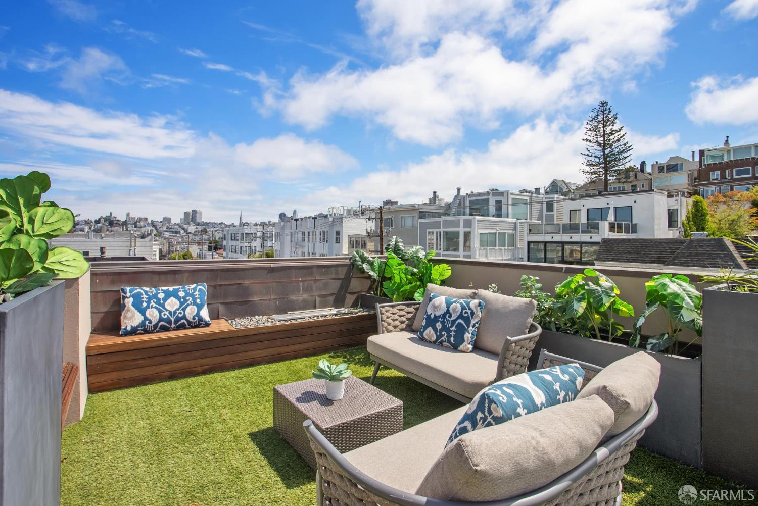 Detail Gallery Image 38 of 47 For 2550 Greenwich St, San Francisco,  CA 94123 - 4 Beds | 3/1 Baths