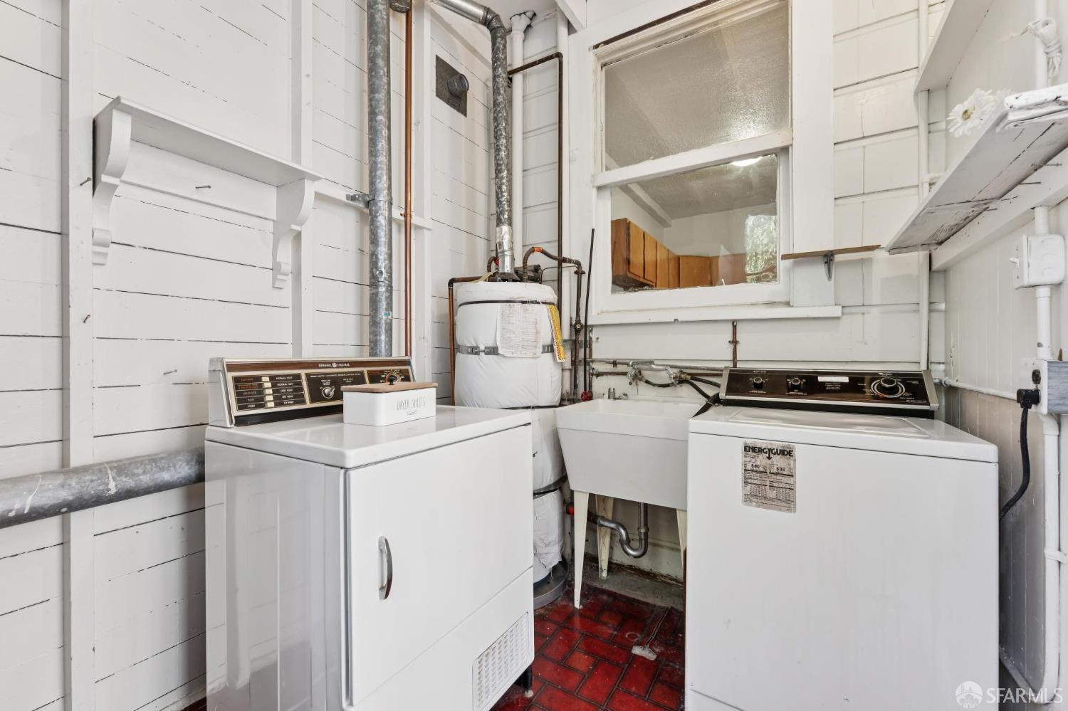 Detail Gallery Image 35 of 39 For 251 14th Ave, San Francisco,  CA 94118 - – Beds | – Baths