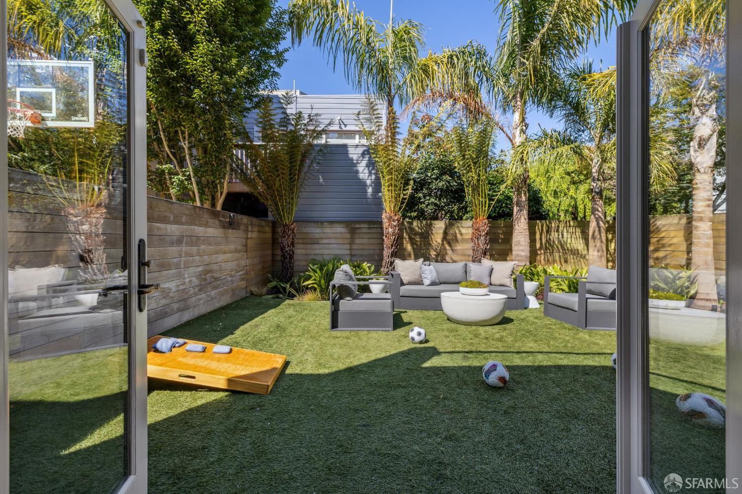 Detail Gallery Image 64 of 85 For 1638 Lake St, San Francisco,  CA 94121 - 4 Beds | 3/1 Baths