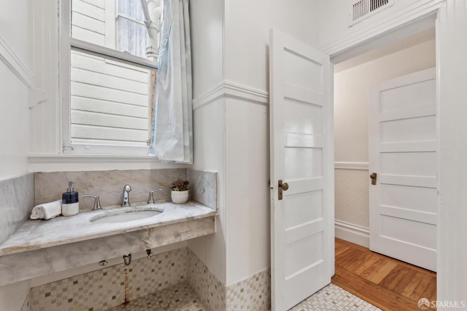 Detail Gallery Image 24 of 39 For 251 14th Ave, San Francisco,  CA 94118 - – Beds | – Baths