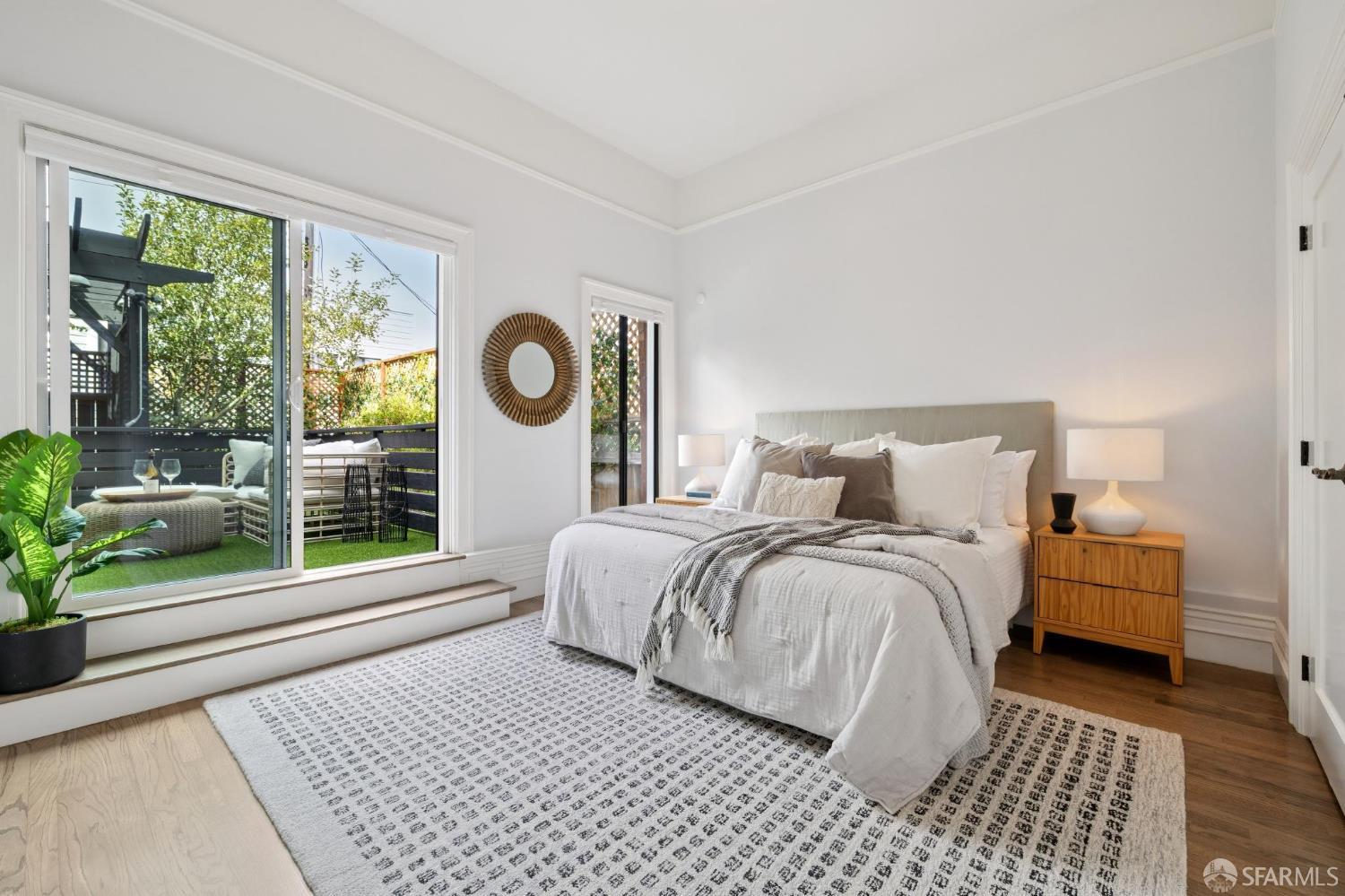Detail Gallery Image 37 of 58 For 2841 Larkin St, San Francisco,  CA 94019 - 4 Beds | 3/1 Baths