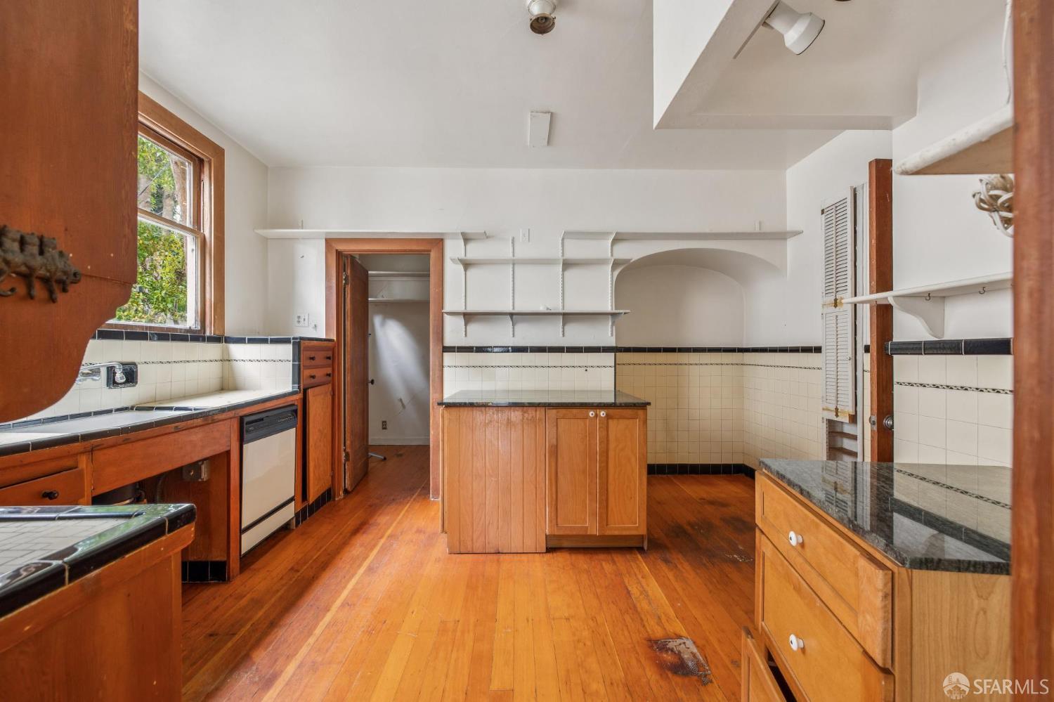 Detail Gallery Image 24 of 77 For 110 Forest Side Ave, San Francisco,  CA 94127 - 4 Beds | 3 Baths