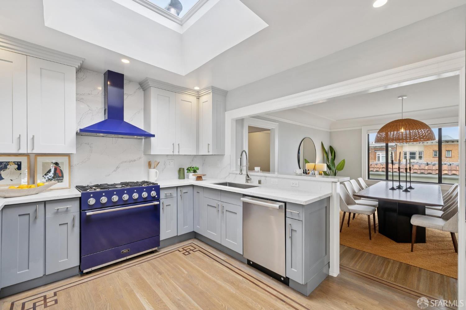 Detail Gallery Image 18 of 58 For 2841 Larkin St, San Francisco,  CA 94019 - 4 Beds | 3/1 Baths