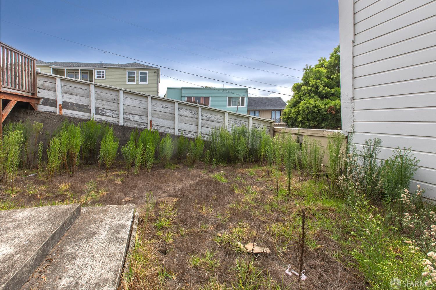 Detail Gallery Image 22 of 34 For 501 Sargent St, San Francisco,  CA 94132 - 3 Beds | 2 Baths