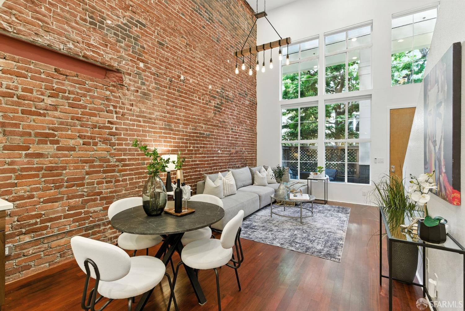 Photo #9: 425072350 Listing: Photo #9