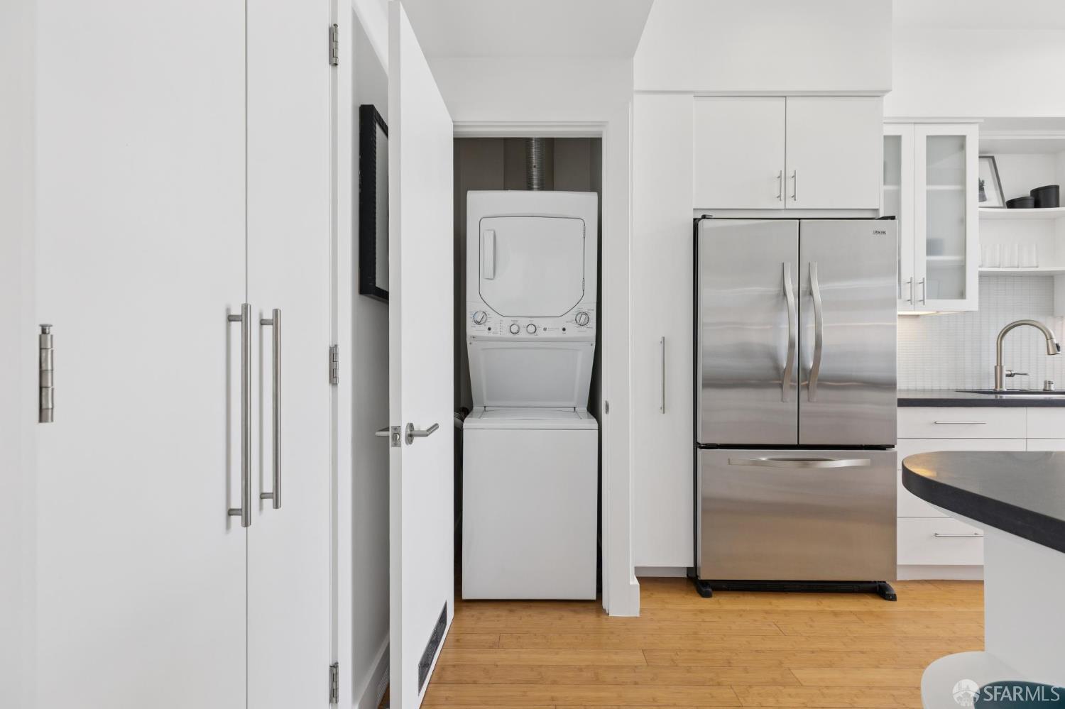 Detail Gallery Image 11 of 24 For 880 Chestnut St, San Francisco,  CA 94133 - 2 Beds | 1 Baths