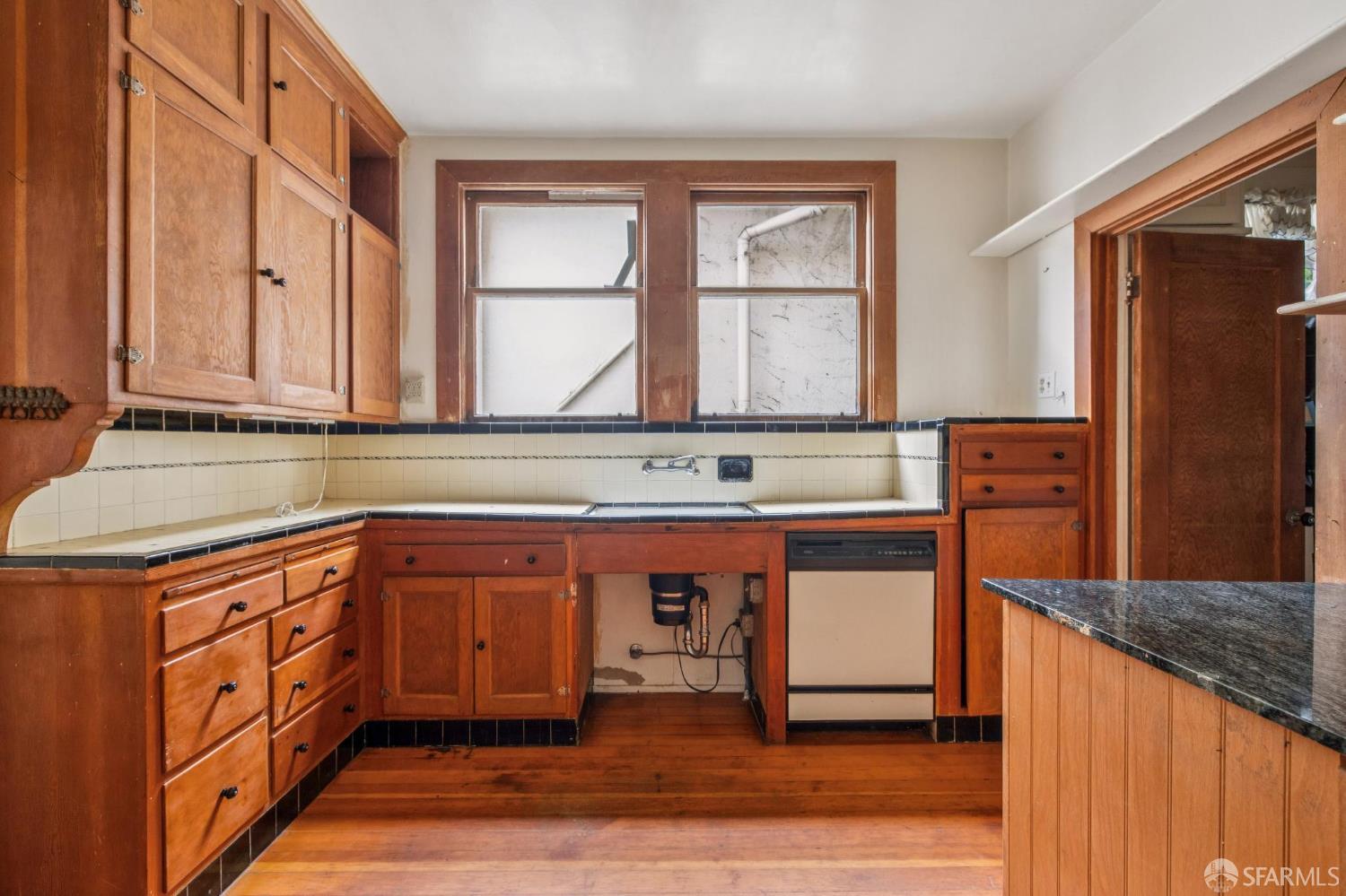 Detail Gallery Image 26 of 77 For 110 Forest Side Ave, San Francisco,  CA 94127 - 4 Beds | 3 Baths