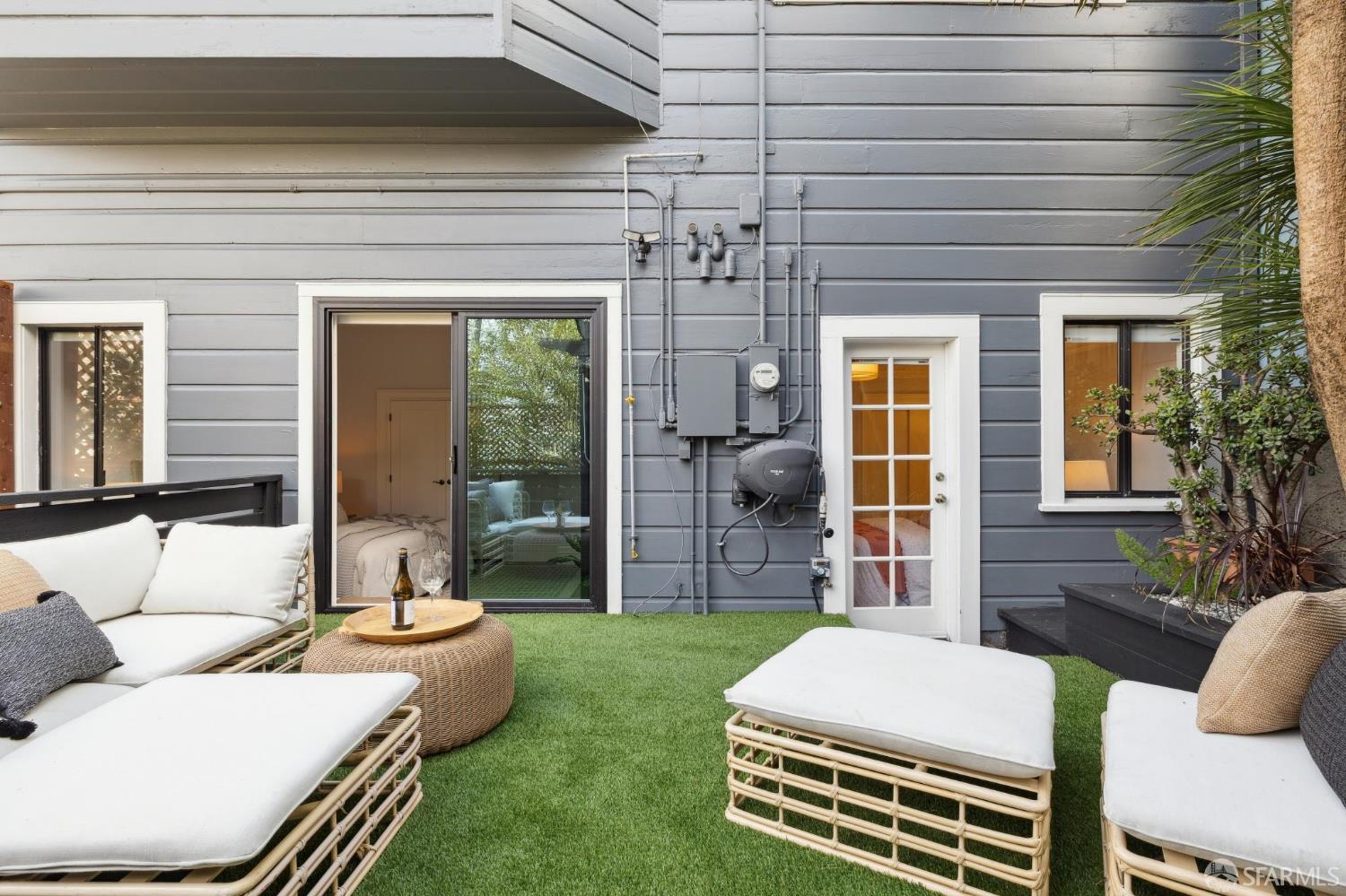 Detail Gallery Image 49 of 58 For 2841 Larkin St, San Francisco,  CA 94019 - 4 Beds | 3/1 Baths