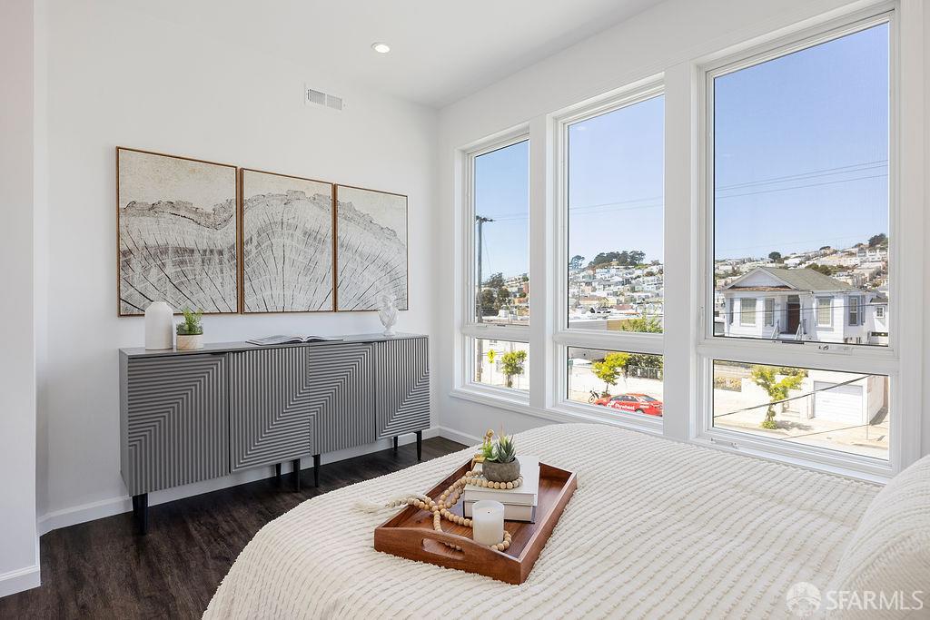 Detail Gallery Image 18 of 30 For 299 Sagamore St, San Francisco,  CA 94112 - 5 Beds | 4 Baths